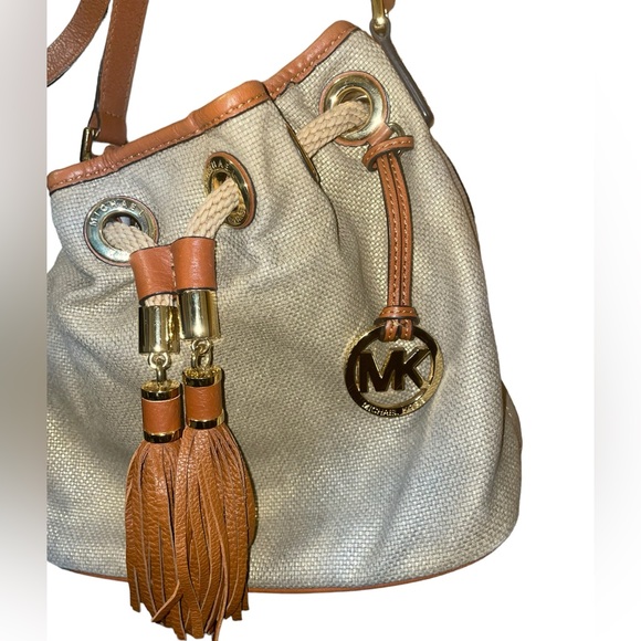 SOLD SOLD - Picture 4 of 9